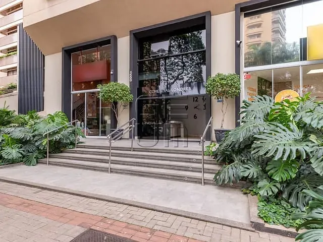 Sala com 96m², à venda, no bairro Centro em Londrina