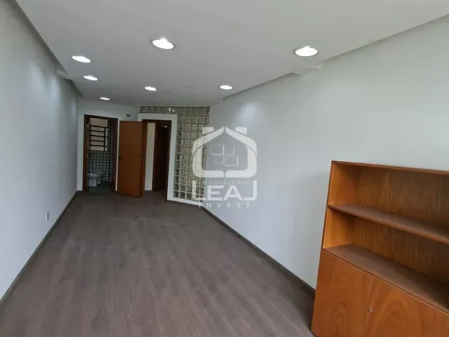 Sala com 65m², para alugar, no bairro Sé em São Paulo