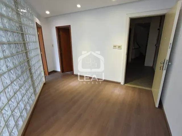 Sala com 65m², para alugar, no bairro Sé em São Paulo