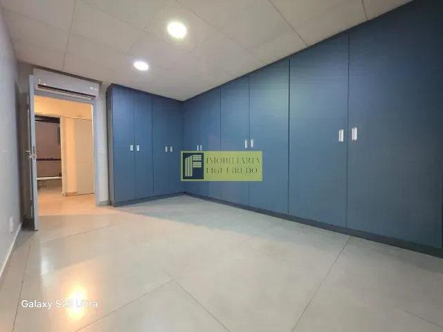 Sala à venda ou para alugar, no bairro Centro em São José do Rio Preto
