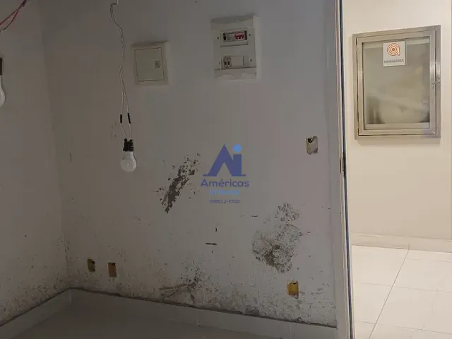 Sala com 22m², à venda ou para alugar, no bairro Recreio dos Bandeirantes em Rio de Janeiro