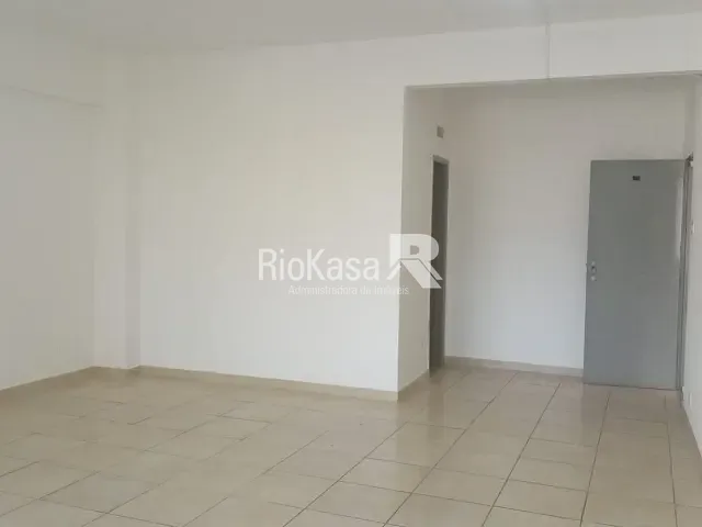 Sala para alugar, no bairro Centro em Duque de Caxias
