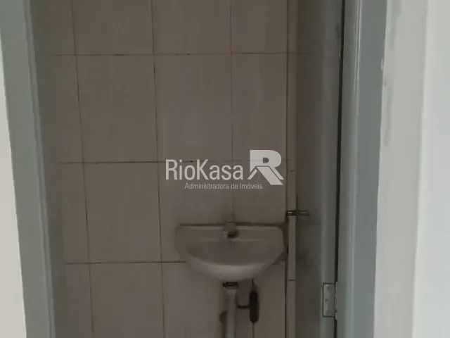 Sala para alugar, no bairro Centro em Duque de Caxias