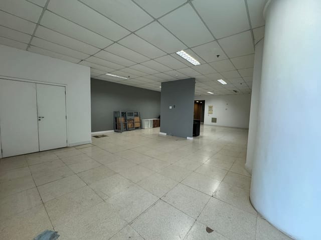 Sala com 332m², para alugar, no bairro Green Valley Alphaville em Barueri