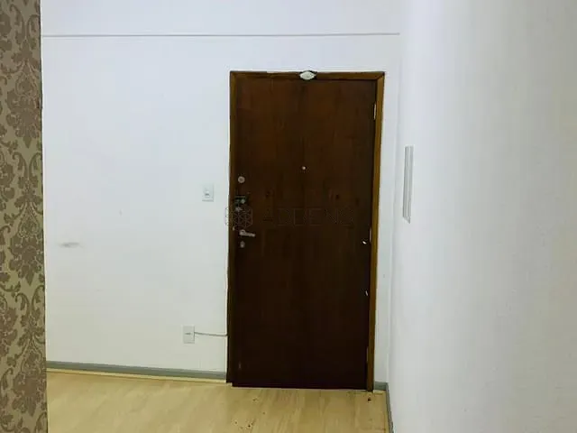 Sala à venda, no bairro República em São Paulo
