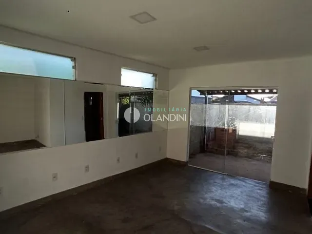Sala com 120m², para alugar, no bairro Centro em Artur Nogueira