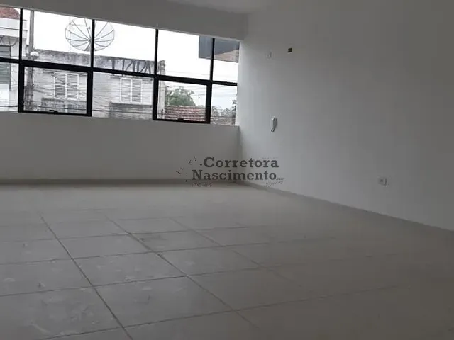Sala com 110m², para alugar, no bairro Centro em Jacareí