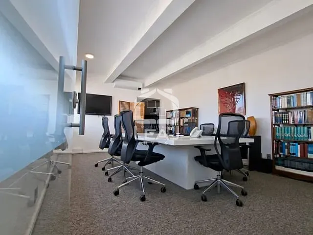 Sala com 179m², para alugar, no bairro Pinheiros em São Paulo