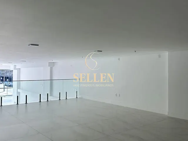 Sala com 277m², para alugar, no bairro Centro em Balneário Camboriú
