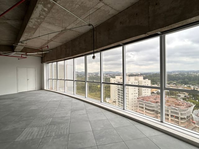 Sala com 220m², para alugar, no bairro Green Valley Alphaville em Barueri