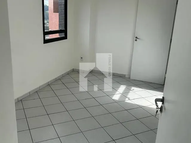 Sala com 56m², para alugar, no bairro Centro em Jundiaí