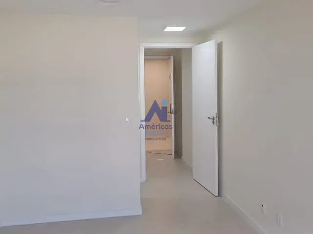 Sala com 22m², à venda, no bairro Recreio dos Bandeirantes em Rio de Janeiro