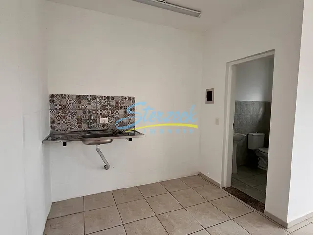 Sala com 48m², para alugar, no bairro Centro em Vinhedo