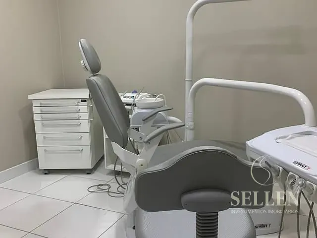 Sala com 20m², para alugar, no bairro Centro em Balneário Camboriú