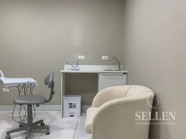 Sala com 20m², para alugar, no bairro Centro em Balneário Camboriú