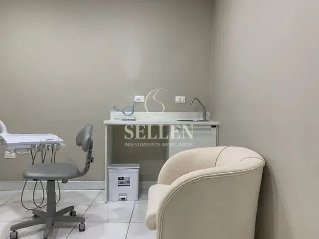 Sala com 20m², para alugar, no bairro Centro em Balneário Camboriú