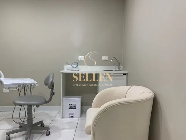 Sala com 20m², para alugar, no bairro Centro em Balneário Camboriú