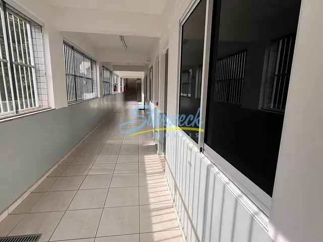 Sala com 28m², para alugar, no bairro Centro em Vinhedo