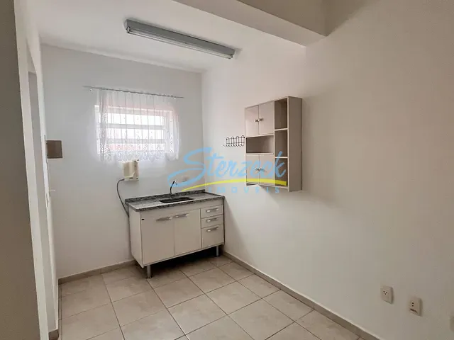 Sala com 28m², para alugar, no bairro Centro em Vinhedo