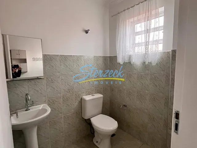 Sala com 28m², para alugar, no bairro Centro em Vinhedo