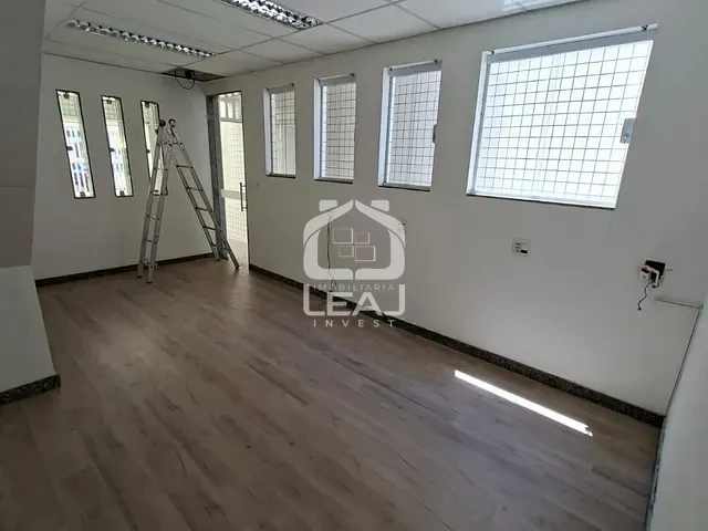 Sala com 50m², para alugar, no bairro Chácara Santo Antônio (Zona Sul) em São Paulo