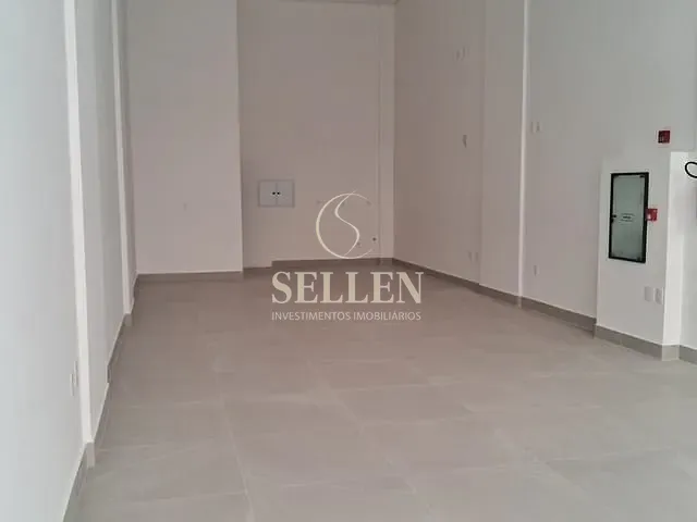 Sala para alugar, no bairro Nações em Balneário Camboriú