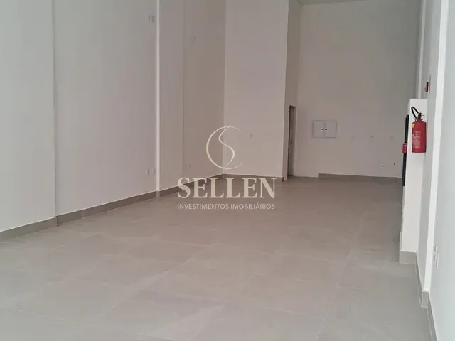 Sala para alugar, no bairro Nações em Balneário Camboriú