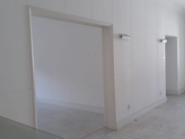 Sala para alugar, no bairro Centro em Petrópolis