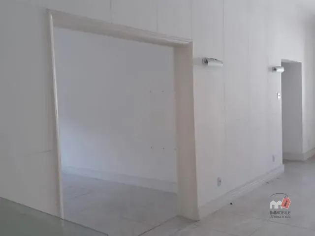 Sala para alugar, no bairro Centro em Petrópolis