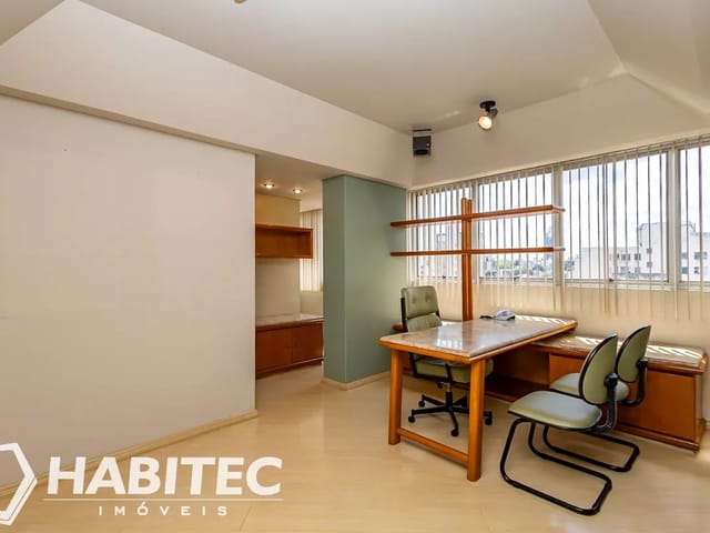 Sala à venda, no bairro Centro em Curitiba