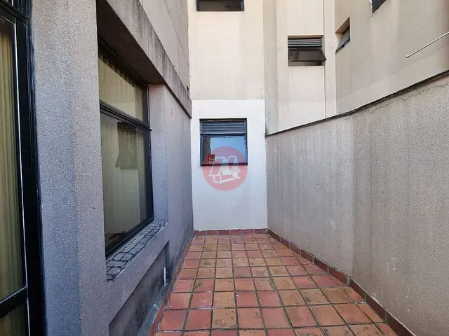 Sala à venda ou para alugar, no bairro Independência em Porto Alegre