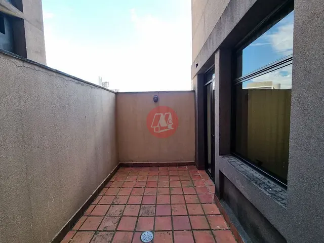 Sala à venda ou para alugar, no bairro Independência em Porto Alegre