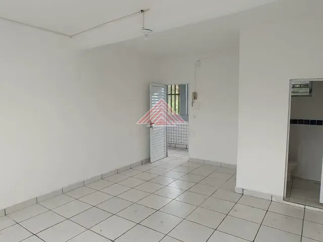 Sala com 35m², para alugar, no bairro Vila Augusto em Mauá