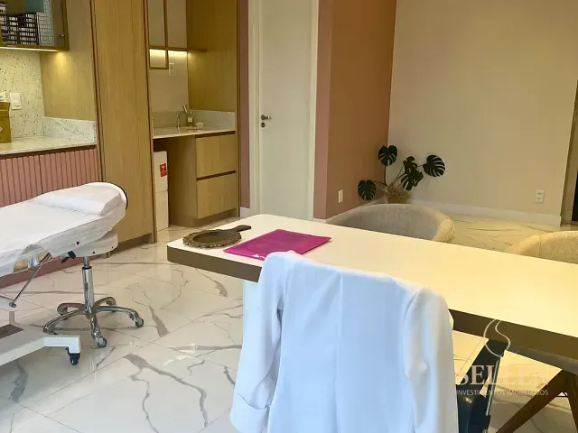 Sala à venda, no bairro Santana em Porto Alegre