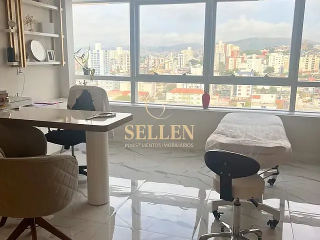 Sala à venda, no bairro Santana em Porto Alegre