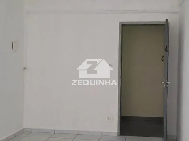 Sala com 30m², para alugar, no bairro Centro em Osasco