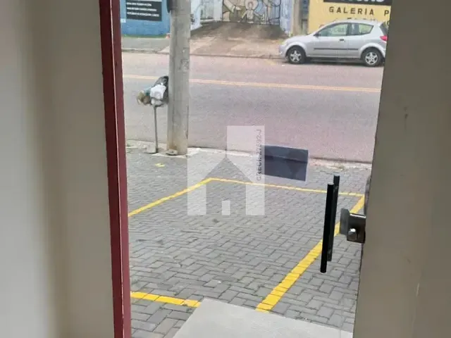 Sala para alugar, no bairro Parque Residencial Eloy Chaves em Jundiaí