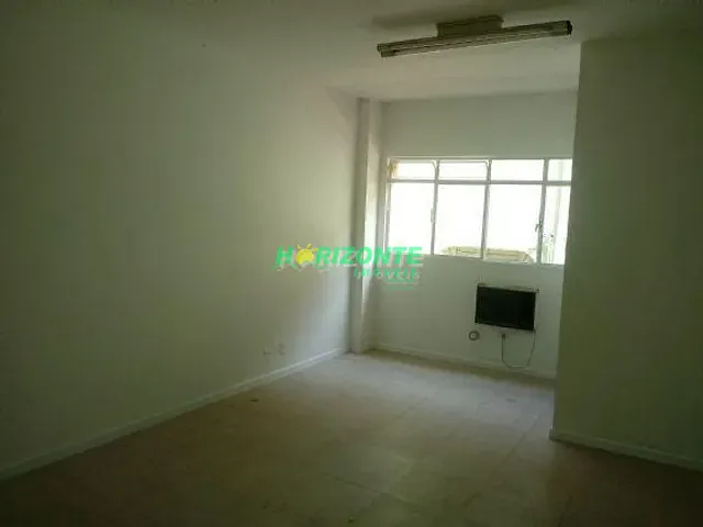 Sala com 27m², à venda, no bairro Jardim Apolo em São José dos Campos