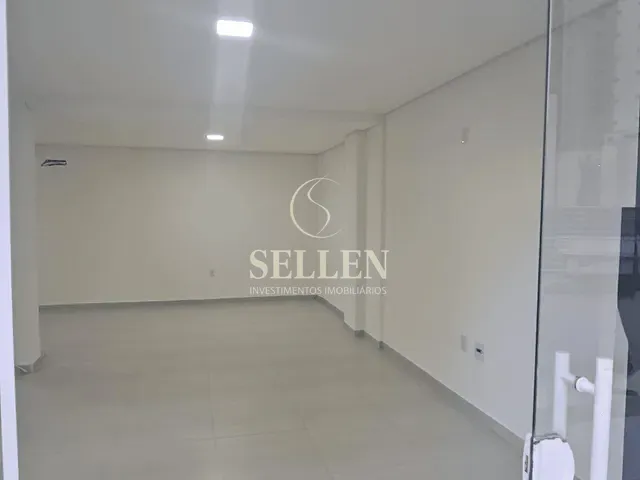 Sala com 31m², para alugar, no bairro Centro em Balneário Camboriú