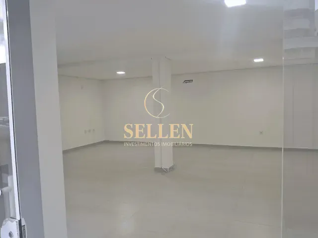 Sala com 31m², para alugar, no bairro Centro em Balneário Camboriú