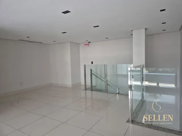 Sala com 81m², para alugar, no bairro Centro em Balneário Camboriú