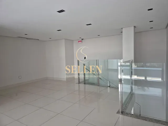Sala com 81m², para alugar, no bairro Centro em Balneário Camboriú