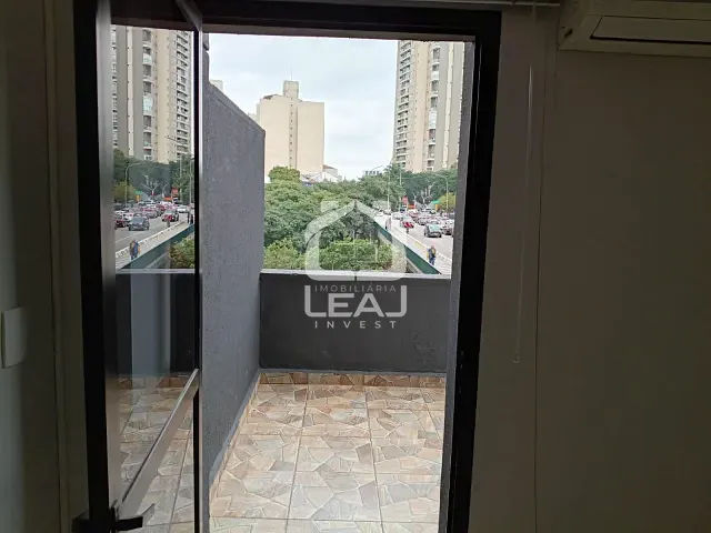 Sala com 40m², à venda ou para alugar, no bairro Jardim Portal I e II em São Paulo