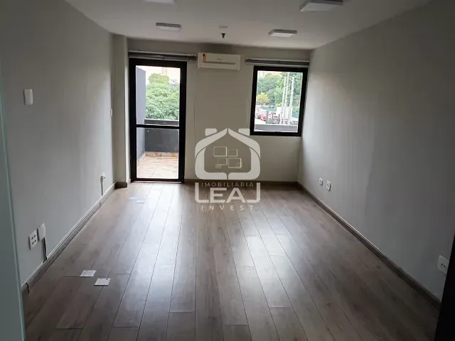 Sala com 40m², à venda ou para alugar, no bairro Jardim Portal I e II em São Paulo