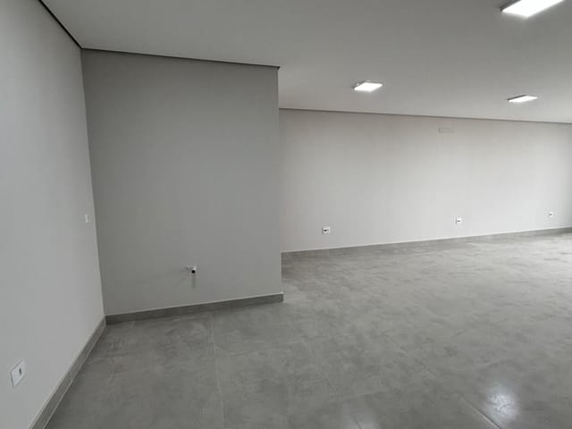 Sala para alugar, no bairro Centro em Cambé