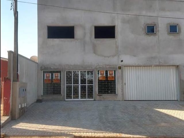 Locação - Sala Comercial, 2 vagas, Estacionamento frontal, 50m², Neves.