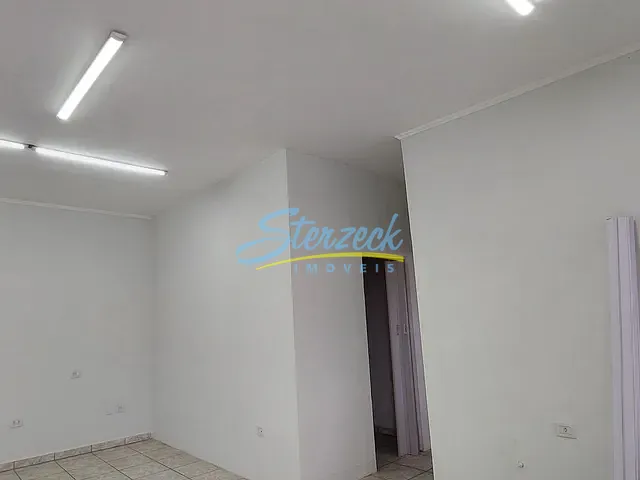 Sala com 38m², para alugar, no bairro Centro em Vinhedo
