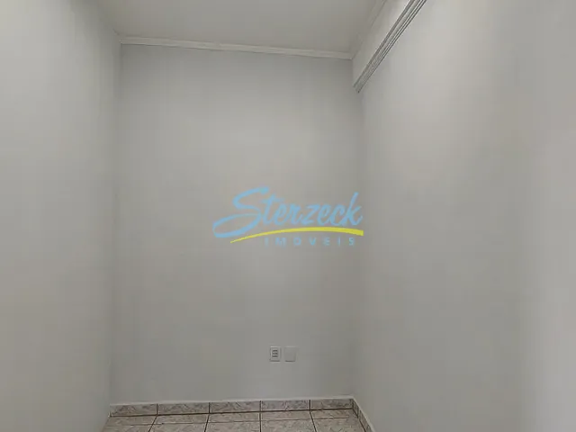 Sala com 38m², para alugar, no bairro Centro em Vinhedo