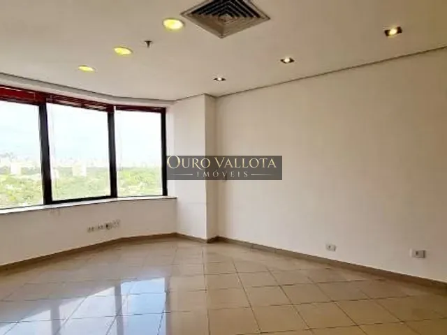 Sala com 180m², para alugar, no bairro Jardim Paulistano em São Paulo