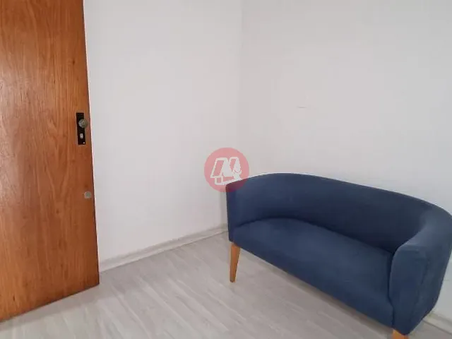 Sala à venda, no bairro Petrópolis em Porto Alegre
